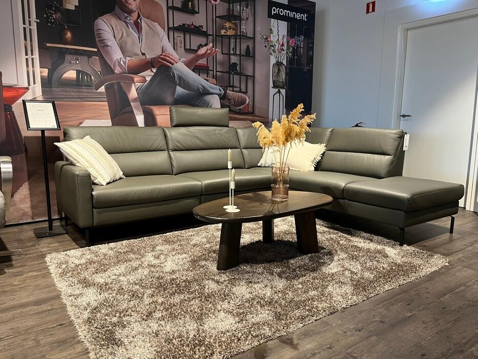 Foto's Meubelwinkel Prominent Spijkenisse | Relaxstoelen | Sta-op stoelen | Banken