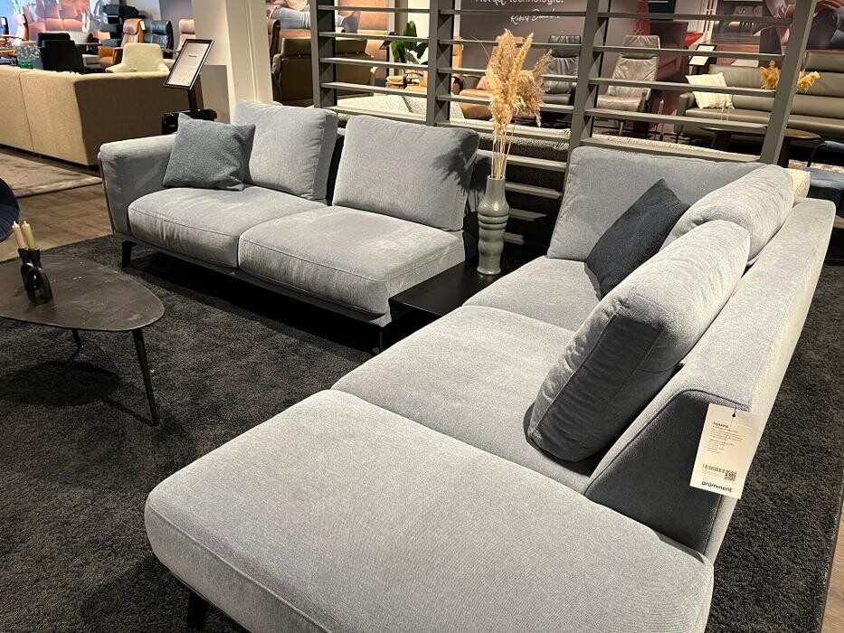 Foto's Meubelwinkel Prominent Spijkenisse | Relaxstoelen | Sta-op stoelen | Banken