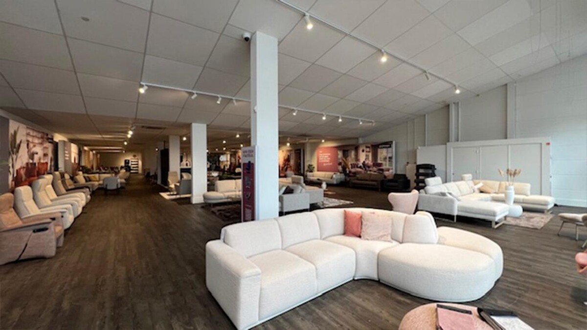 Foto's Meubelwinkel Prominent Zutphen | Relaxstoelen | Sta-op stoelen | Banken