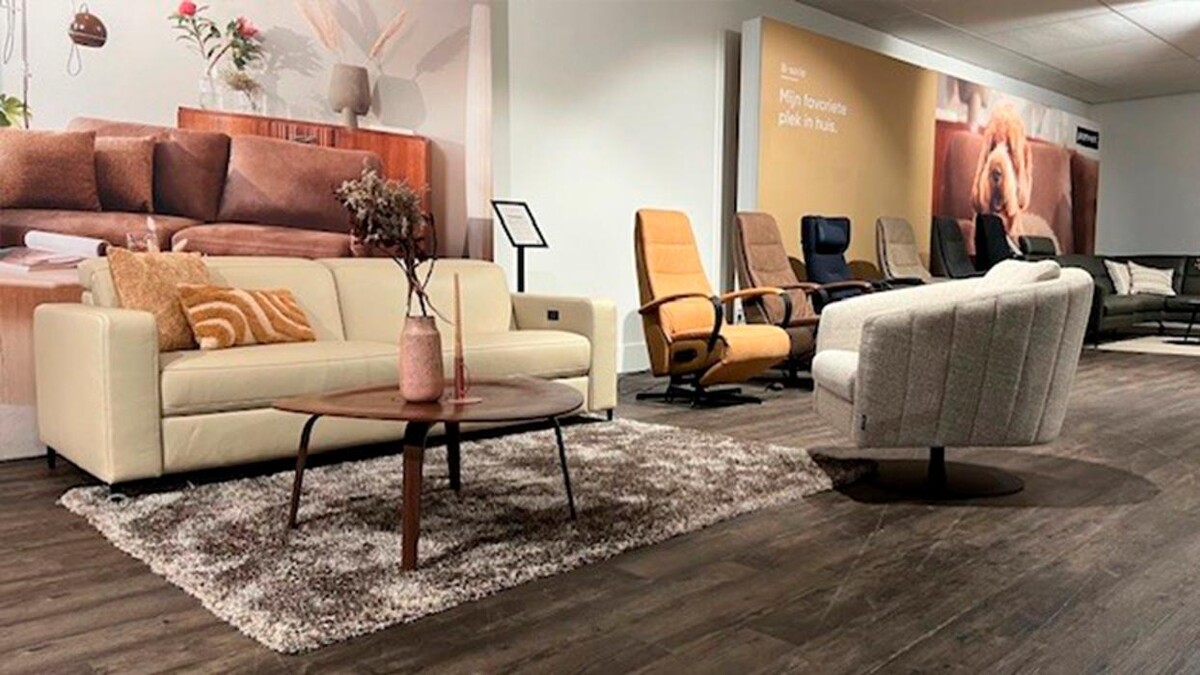 Foto's Meubelwinkel Prominent Zutphen | Relaxstoelen | Sta-op stoelen | Banken