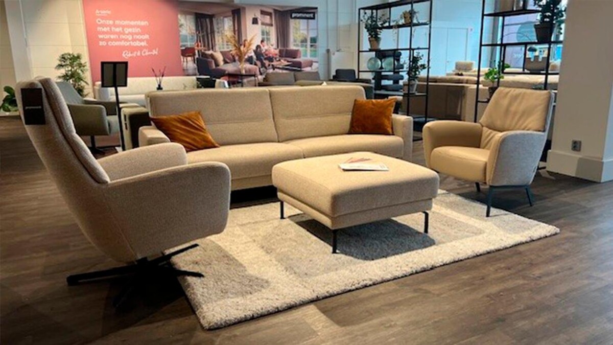 Foto's Meubelwinkel Prominent Zutphen | Relaxstoelen | Sta-op stoelen | Banken