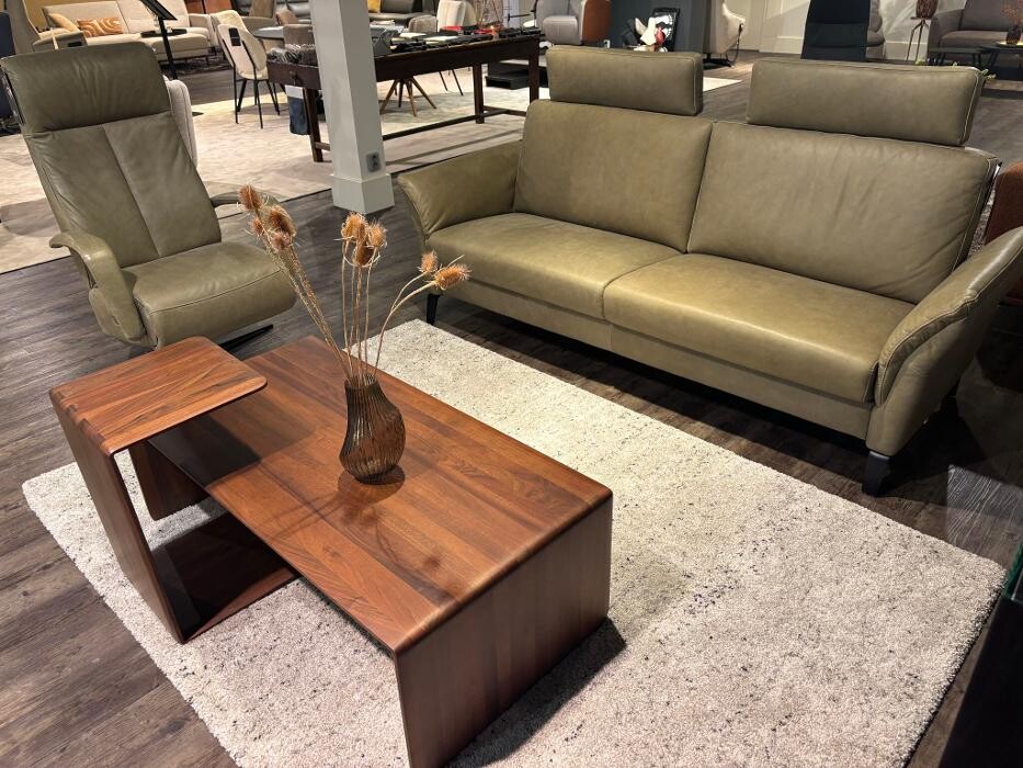 Foto's Meubelwinkel Prominent Roosendaal | Relaxstoelen | Sta-op stoelen | Banken