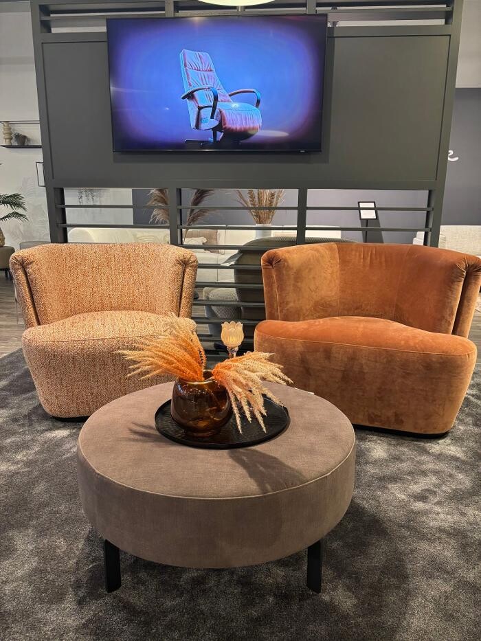 Foto's Meubelwinkel Prominent Roosendaal | Relaxstoelen | Sta-op stoelen | Banken