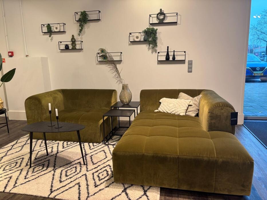 Foto's Meubelwinkel Prominent Roosendaal | Relaxstoelen | Sta-op stoelen | Banken