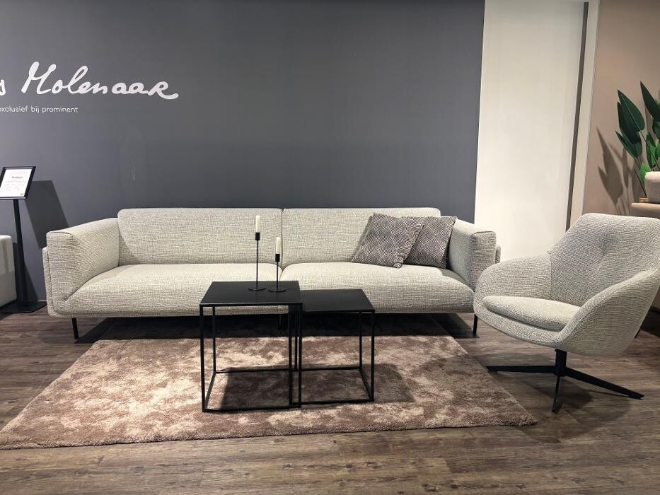 Foto's Meubelwinkel Prominent Roosendaal | Relaxstoelen | Sta-op stoelen | Banken