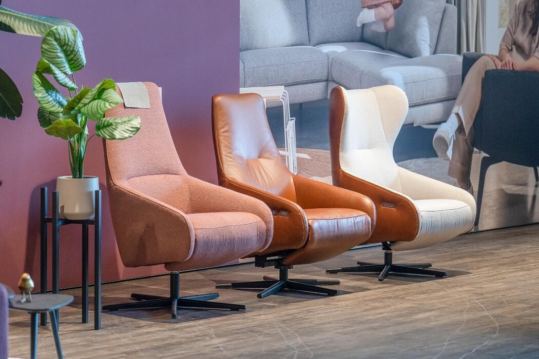 Foto's Meubelwinkel Prominent Maastricht | Relaxstoelen | Sta-op stoelen | Banken