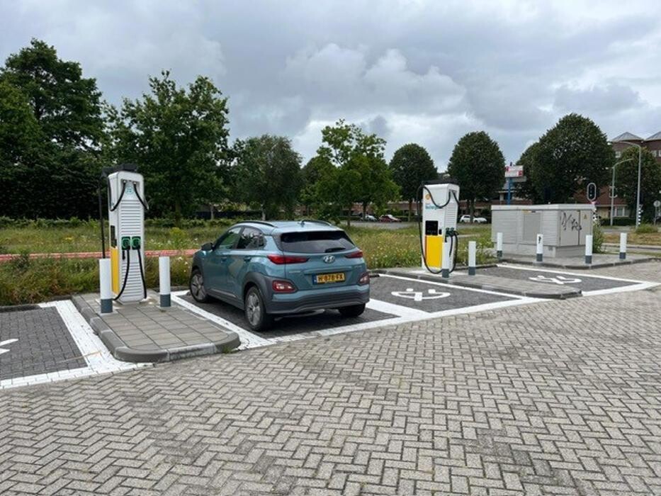 Foto's Shell Recharge Charging Station