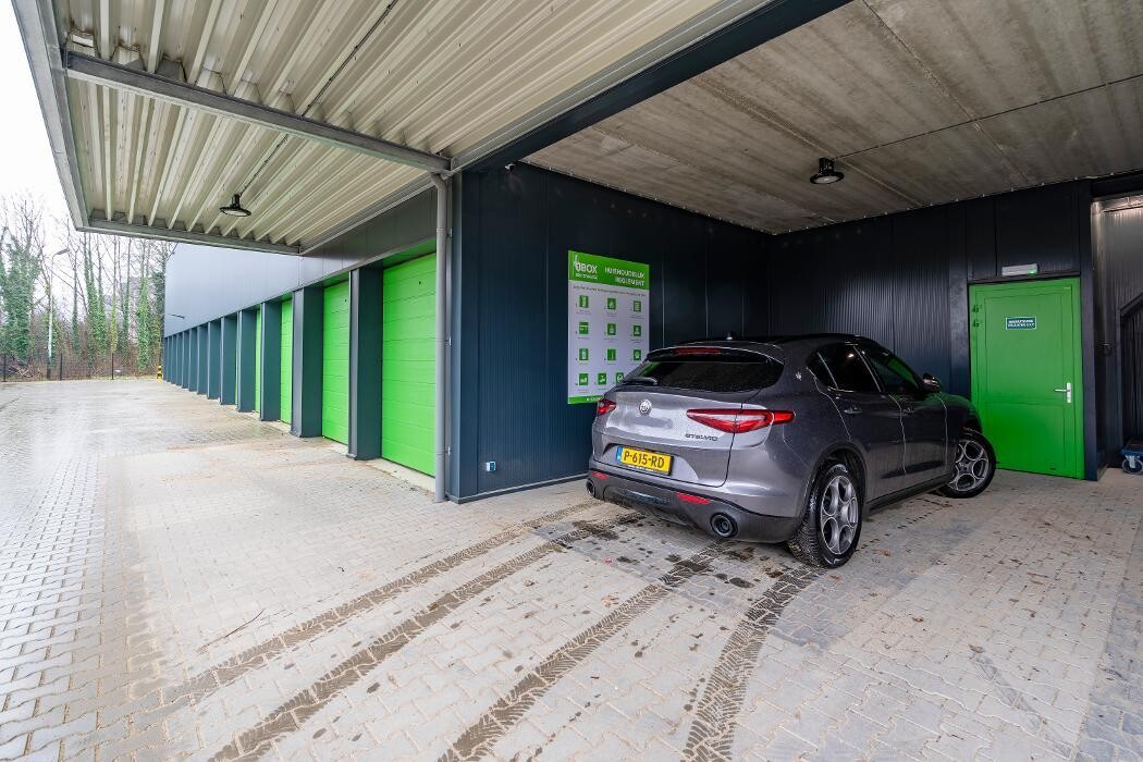 Foto's 1BOX Self Storage Helmond Kanaaldijk Opslagruimte huren