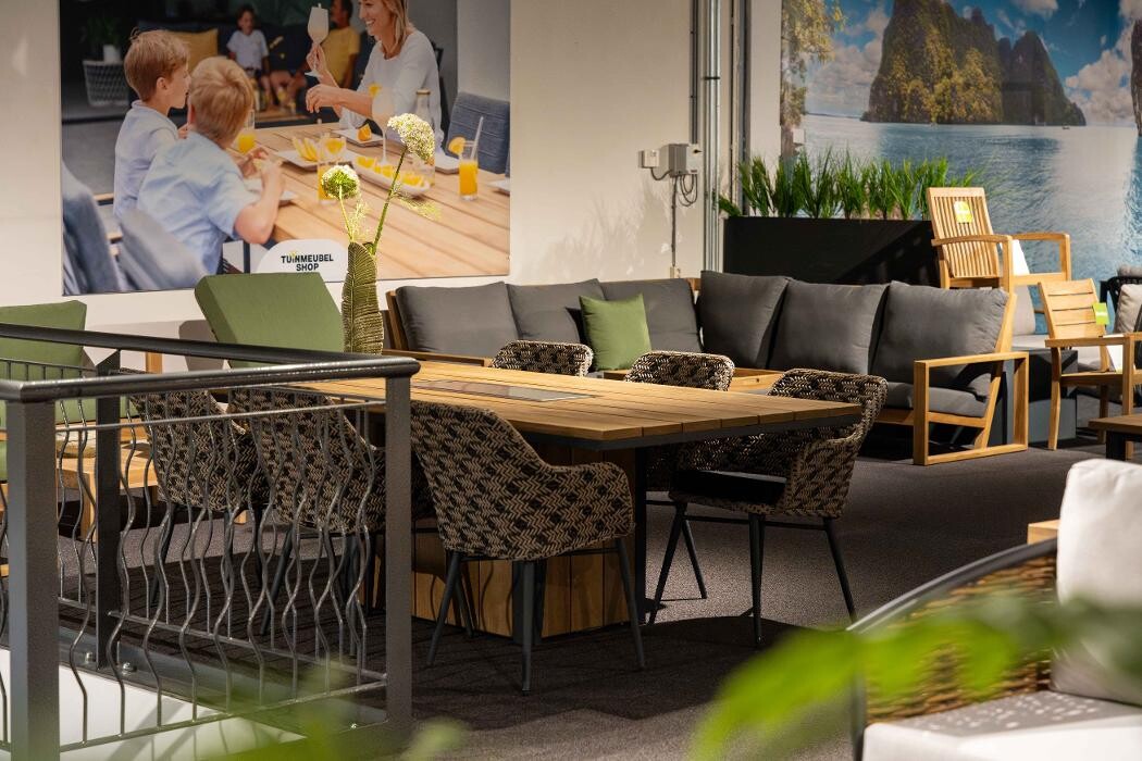 Foto's Tuinmeubelshop Bergen op Zoom