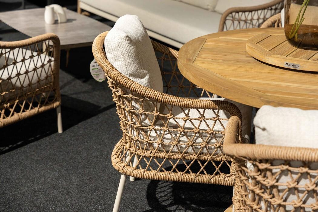Foto's Tuinmeubelshop Bergen op Zoom