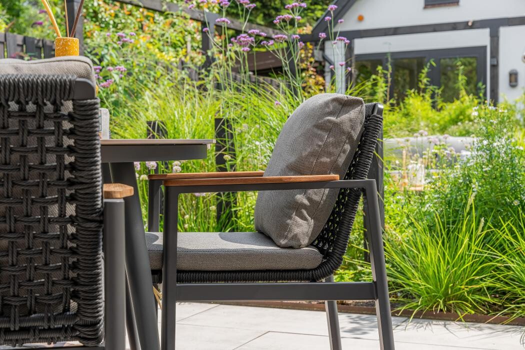 Foto's Tuinmeubelshop Gouda