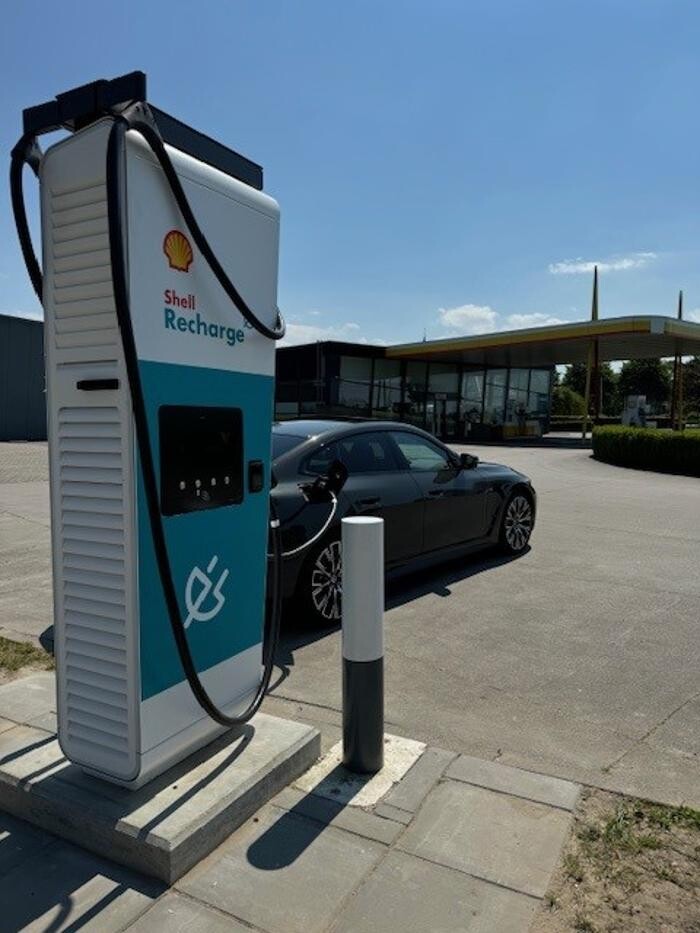 Foto's Shell Recharge Charging Station