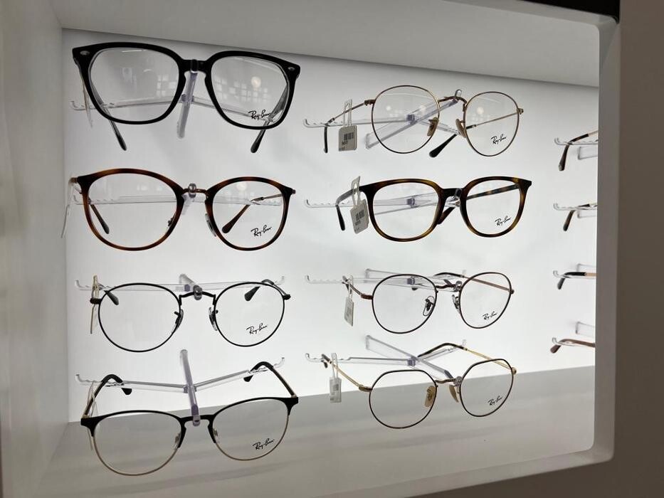 Foto's Eye Wish Opticiens Waalwijk