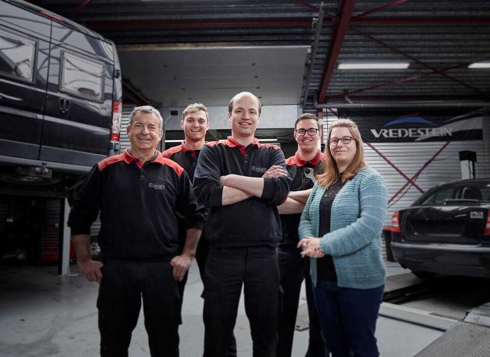 Foto's Kuijpers Automotive | VETOS TOP Merkspecialist in Toyota