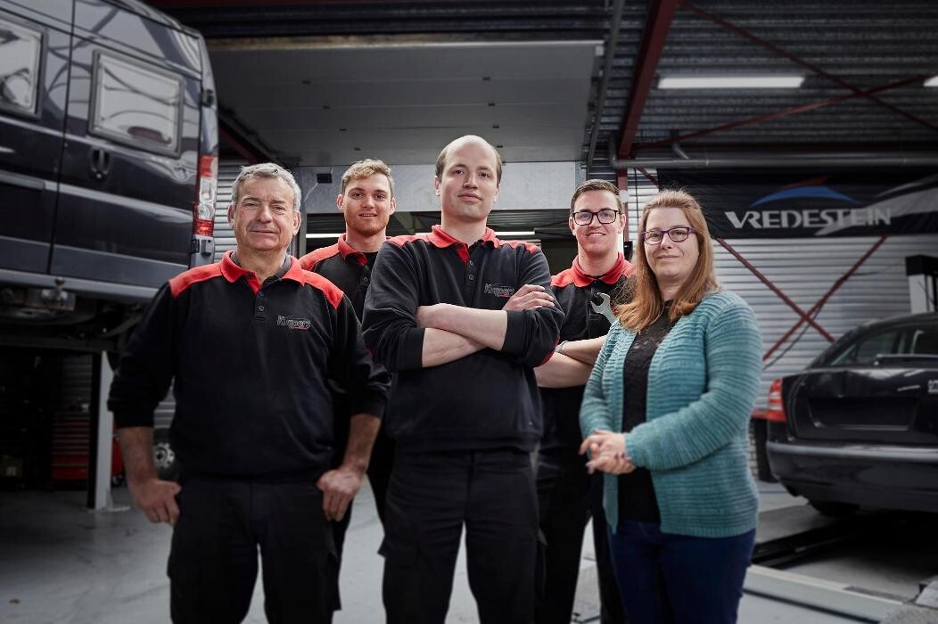 Foto's Kuijpers Automotive | VETOS TOP Merkspecialist in Toyota