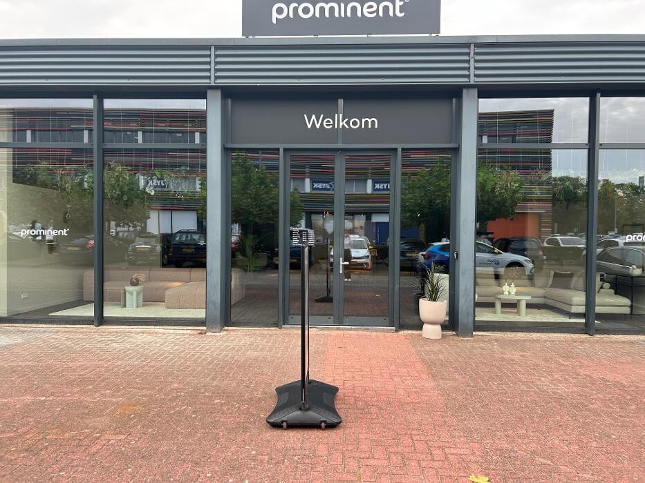 Foto's Meubelwinkel Prominent Groningen | Relaxstoelen | Sta-op stoelen | Banken