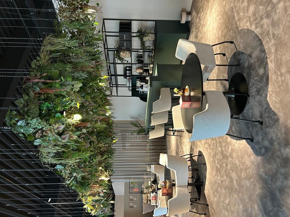 Foto's Meubelwinkel Prominent Groningen | Relaxstoelen | Sta-op stoelen | Banken