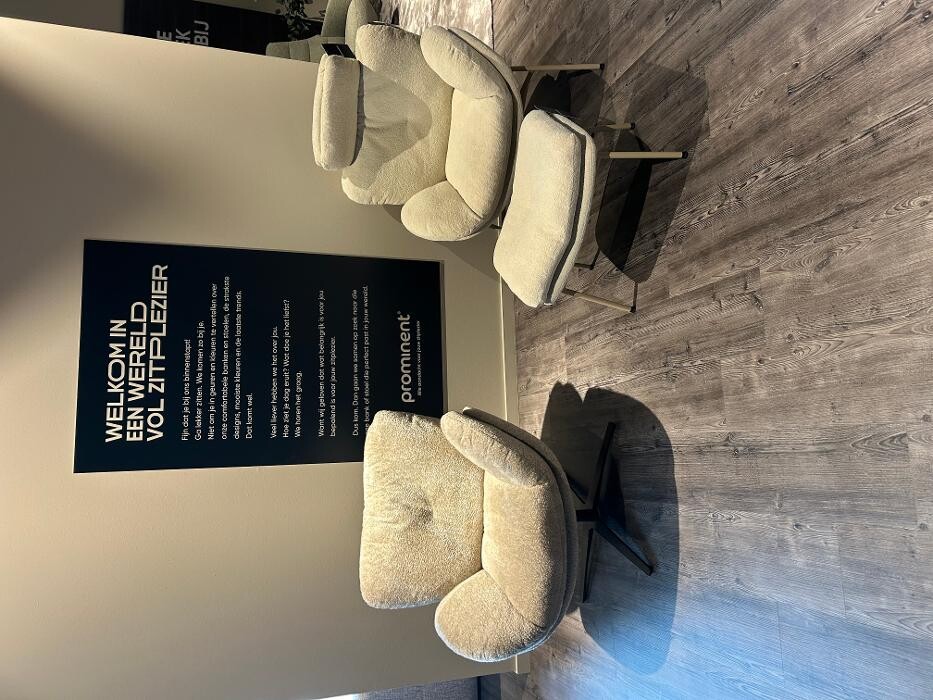 Foto's Meubelwinkel Prominent Groningen | Relaxstoelen | Sta-op stoelen | Banken