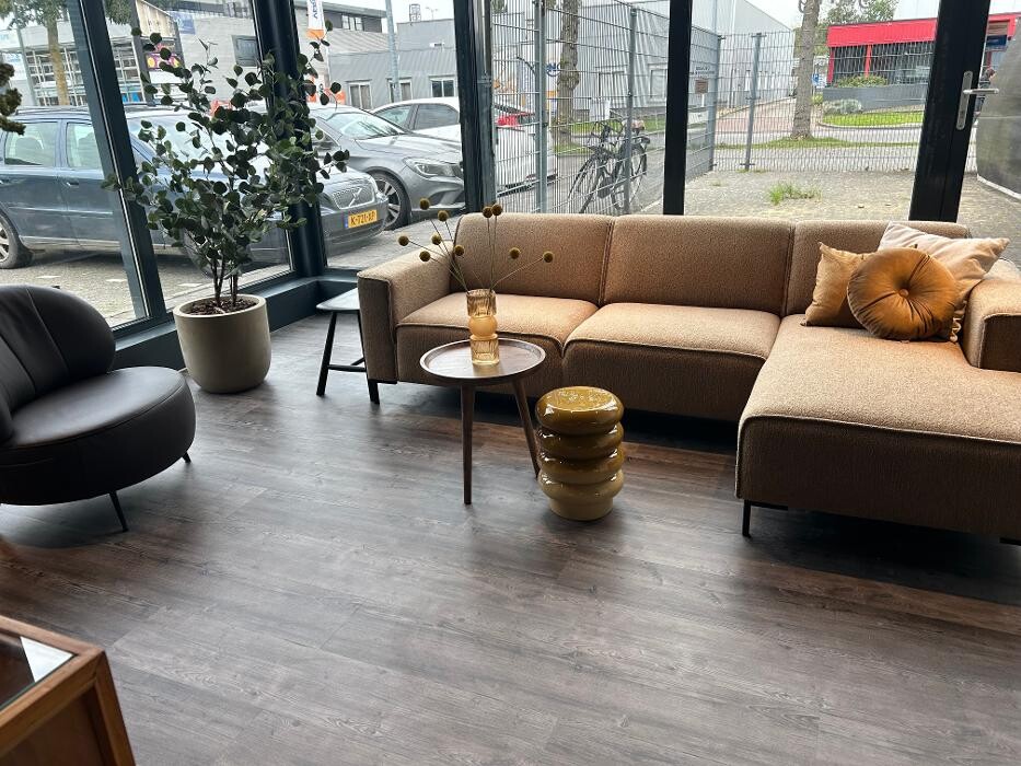 Foto's Meubelwinkel Prominent Groningen | Relaxstoelen | Sta-op stoelen | Banken