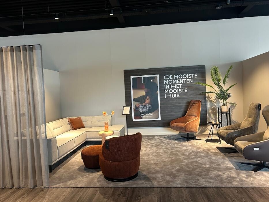 Foto's Meubelwinkel Prominent Groningen | Relaxstoelen | Sta-op stoelen | Banken