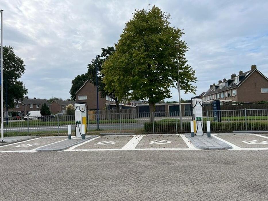 Foto's Shell Recharge Charging Station