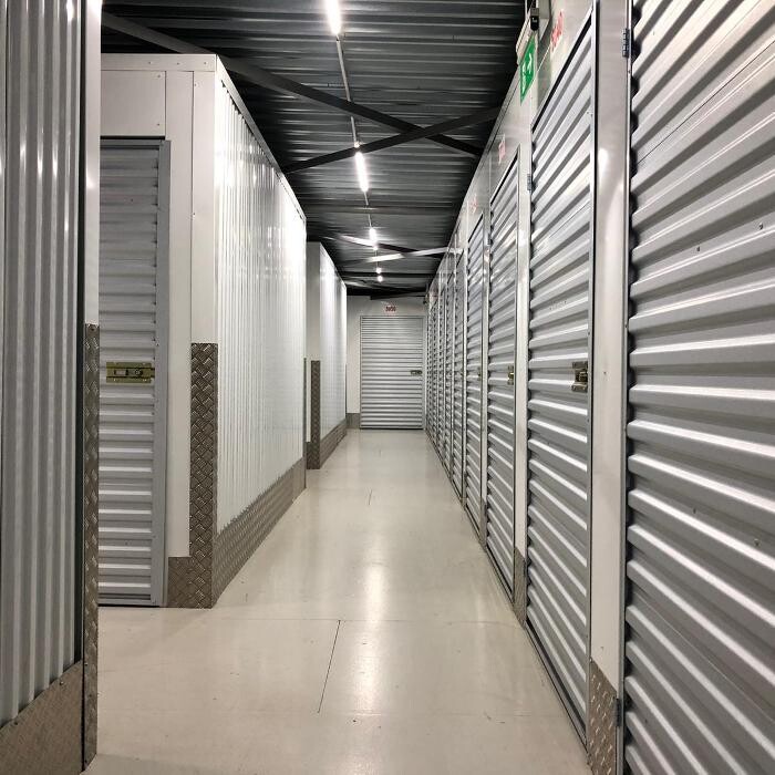 Foto's 1BOX Self Storage Lelystad Opslagruimte huren