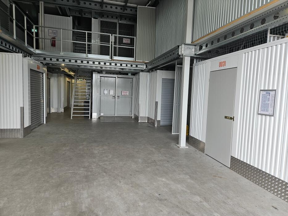 Foto's 1BOX Self Storage Lelystad Opslagruimte huren