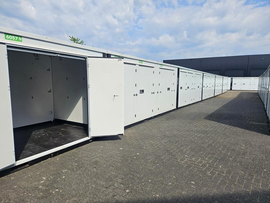 Foto's 1BOX Self Storage Lelystad Opslagruimte huren