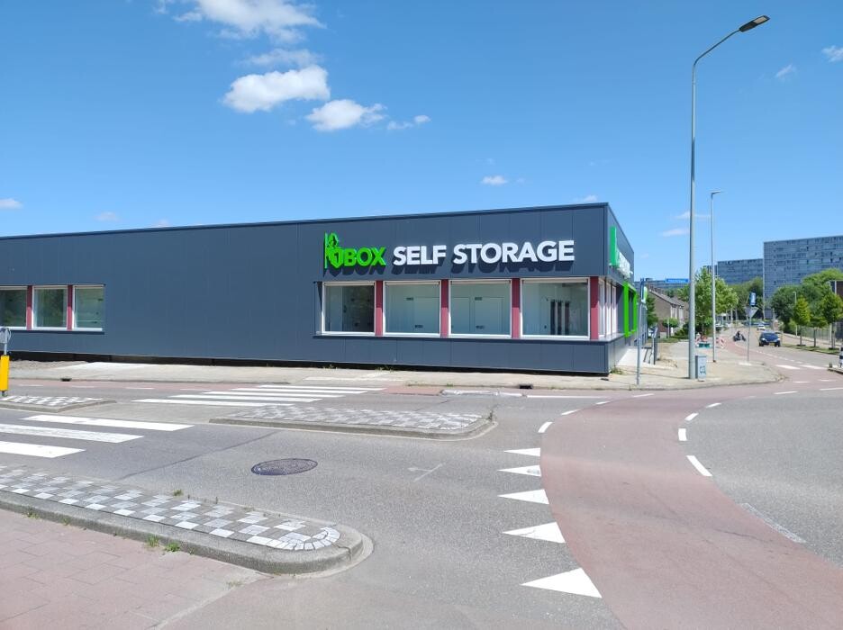 Foto's 1BOX Self Storage Heerlen-Kerkrade Opslagruimte huren