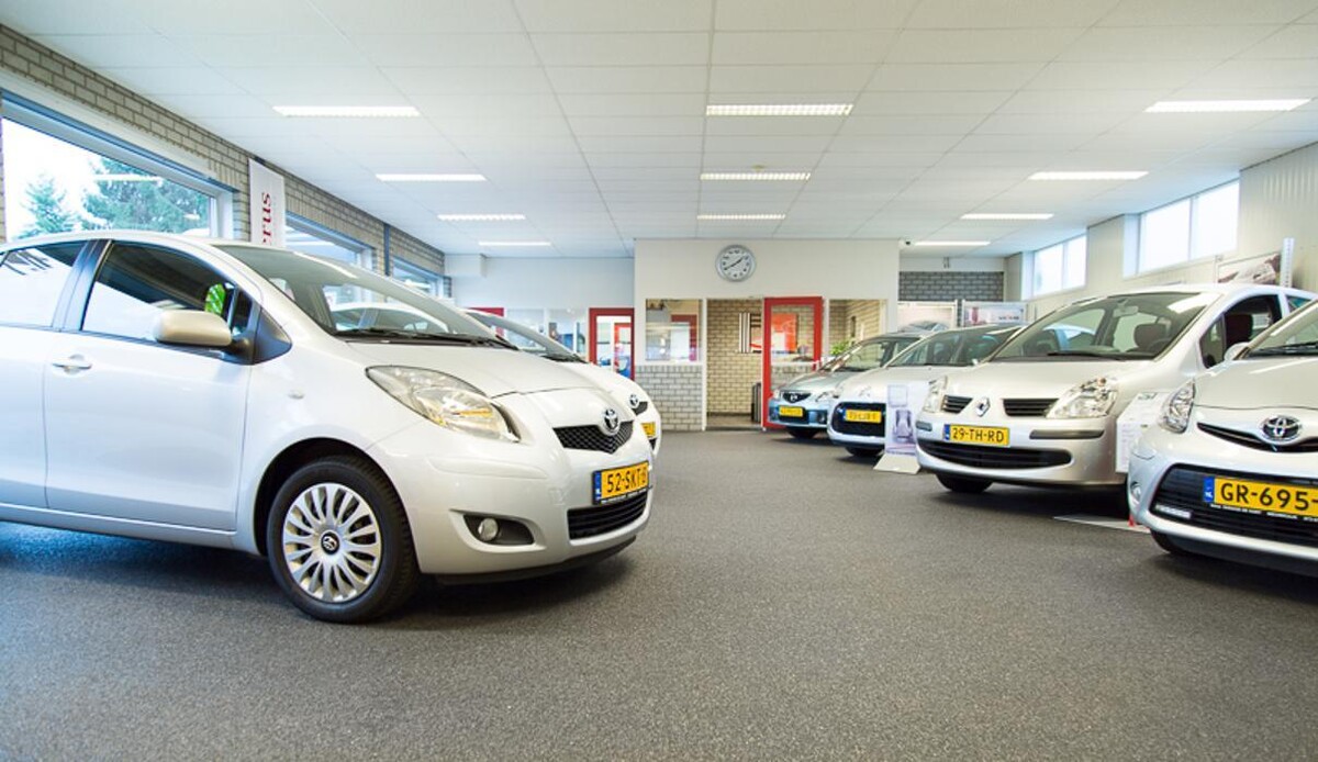 Foto's Autobedrijf de Kort VETOS-dealer in Toyota gespecialiseerd
