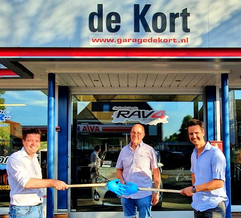 Foto's Autobedrijf de Kort VETOS-dealer in Toyota gespecialiseerd