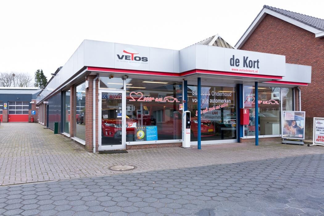 Foto's Autobedrijf de Kort VETOS-dealer in Toyota gespecialiseerd