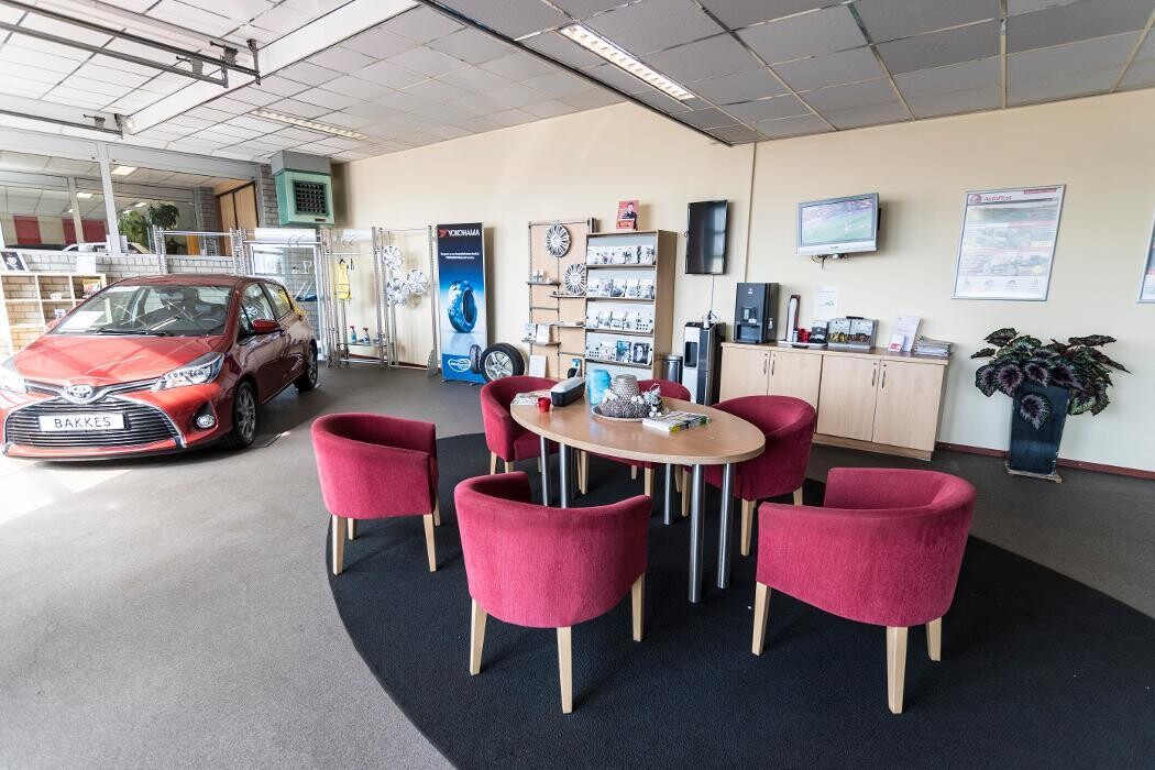 Foto's Autobedrijf Jan Bakkes - Vetos TOP Merkspecialist - Auto First