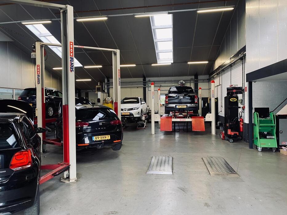 Foto's Autoservice VDB | VETOS Merkspecialist in Toyota & Lexus