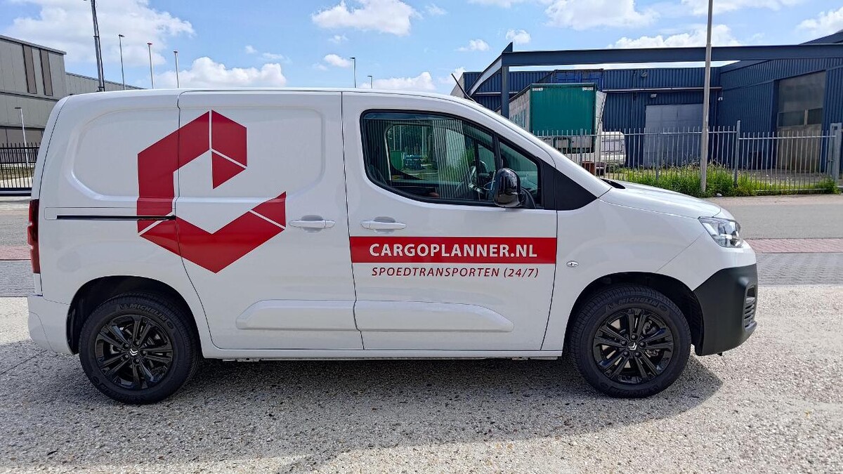 Foto's Cargoplanner Logistics B.V. - Koerier Limburg