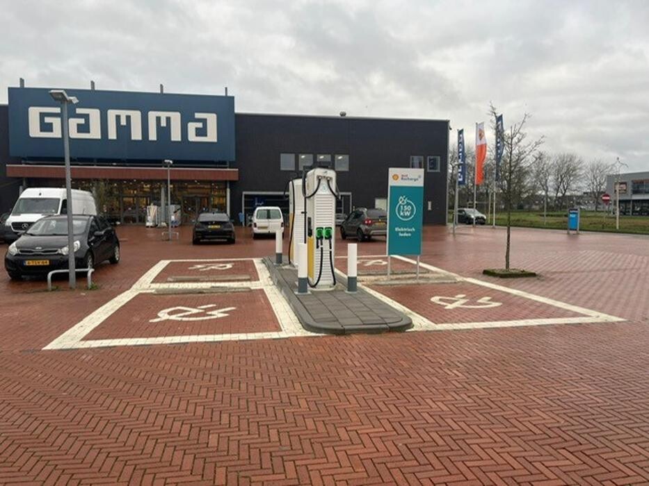 Foto's Shell Recharge Charging Station