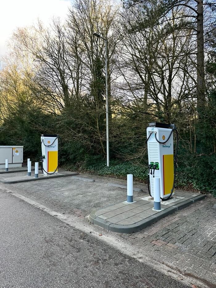 Foto's Shell Recharge Charging Station