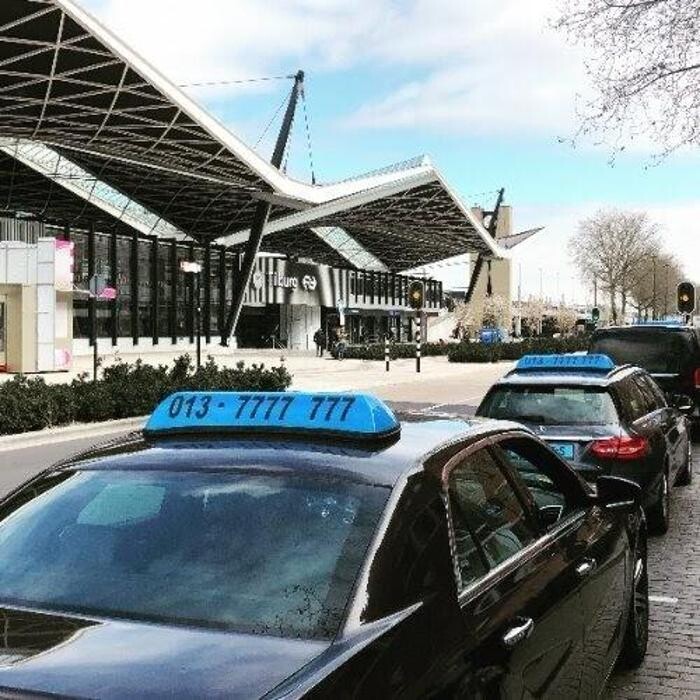 TAXI TILBURG Logo