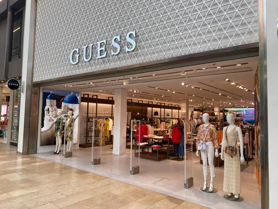 Foto's GUESS