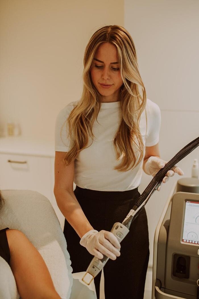 Foto's Stralend Skin & Laser Clinic