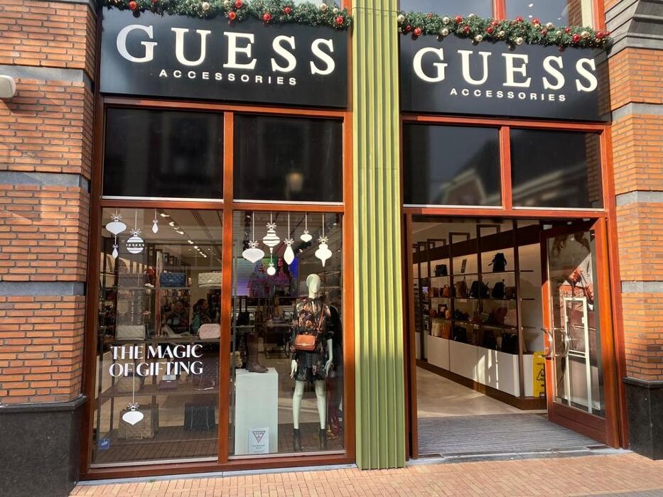 Foto's GUESS ACCESSORIES