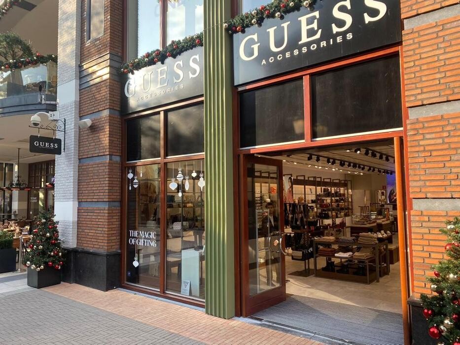 Foto's GUESS ACCESSORIES