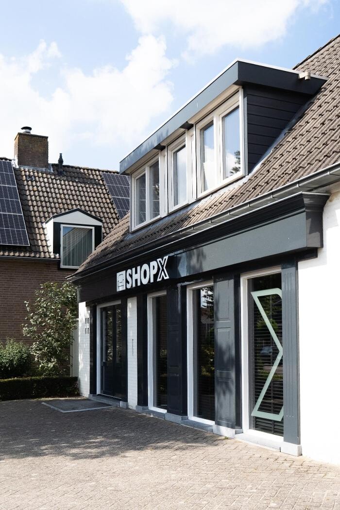 Foto's ShopX - Leren meubels