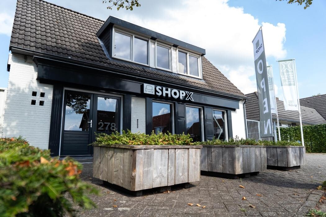 Foto's ShopX - Leren meubels