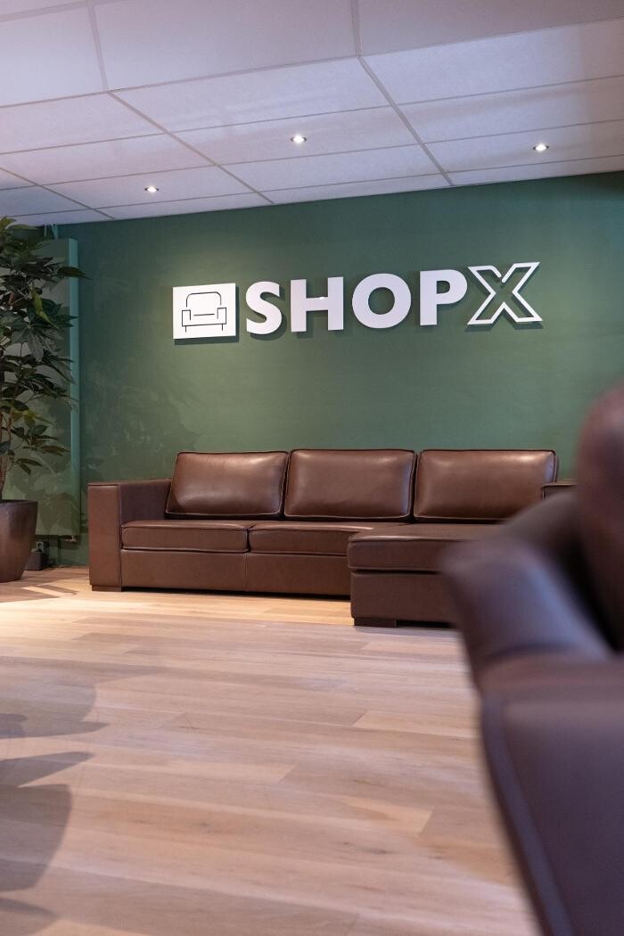Foto's ShopX - Leren meubels