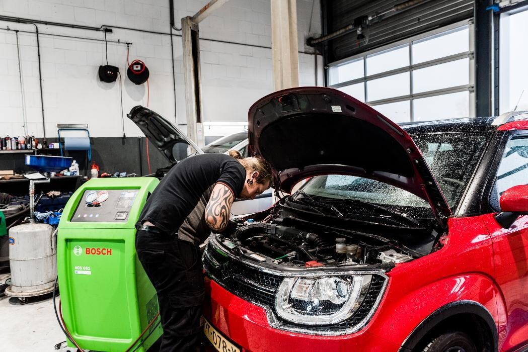 Foto's Auto Nassau Delft suzuki