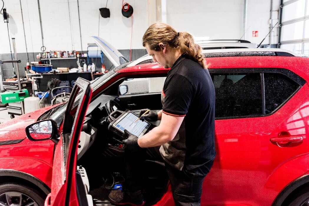 Foto's Auto Nassau Delft suzuki