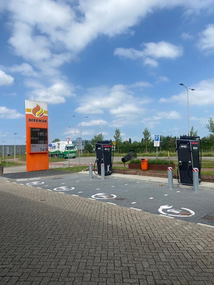Foto's E.ON Drive Charging Station