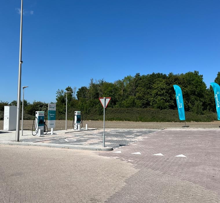 Foto's Shell Recharge Charging Station