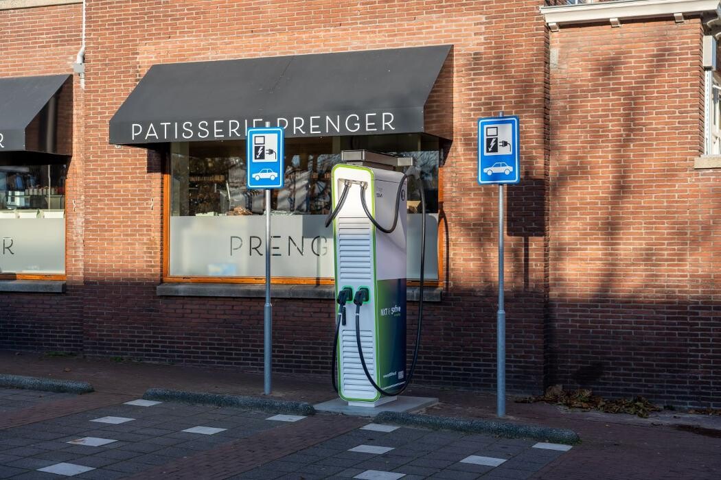 Foto's NXT 50five Charging Station